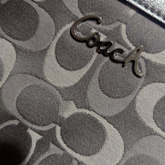 Coach Signature Gallery East West Tote Silver Metallic - Picture 7 of 11